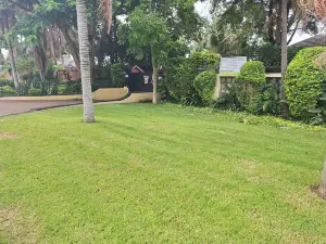 Charming 6-Bed House with Swimming Pool in Harare