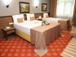 Hizel Hotel