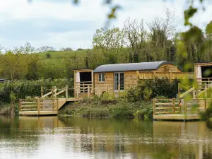 Tewinbury Farm Hotel
