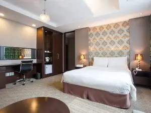 Hotel Pharos