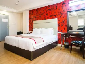Queen Margarette Hotel - Downtown