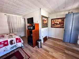 Chesterfield Hotel by OYO Hwy 9