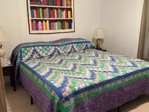 MILLION DOLLAR VIEW !  - 8 Person Mountain Home in Fancy Gap, Virginia