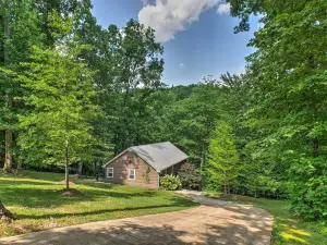 Lak Haus Resort-Style Home on Tims Ford Lake!