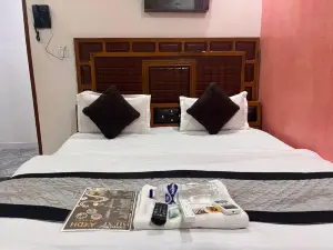 Awadh Hotel