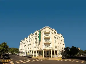 Francisco Beltrão Palace Hotel