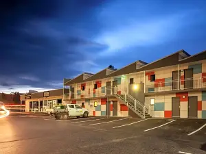 Kingston Hotel