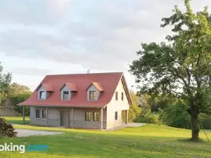 Three-Bedroom Holiday Home in Schillingsfurst