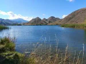 Lake Escape - Brand New Warm and Quiet Two Bedroom Apartment