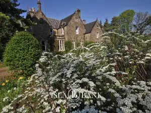 Isla Bank House