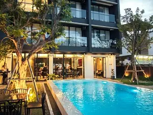 Dum Hotel - Si Phum