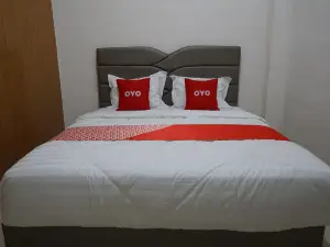 Super OYO 93205 Kusuma Hotel and Convention Hall