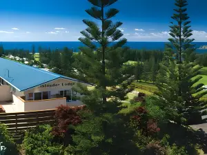 Islander Lodge Apartments