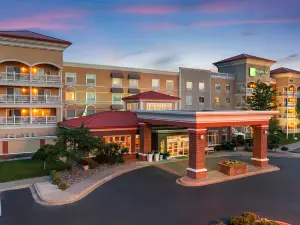 Holiday Inn & Suites Maple Grove NW Mpls-Arbor LKS