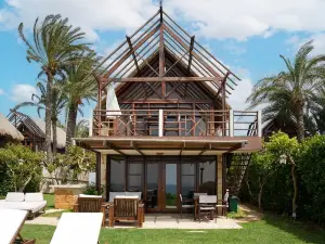 Laguava Resort