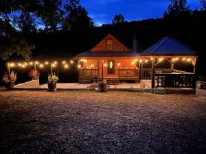 Pa's Cozy Cabin