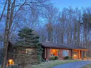 Forest Edge Cabin @ Cook Forest and Clear Creek