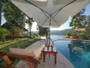Crater Safari Lodge