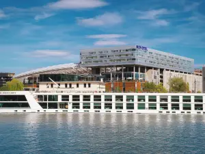 Novotel Lyon Centre Confluence Bord de Saone