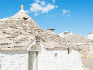 特魯利假日阿爾貝格迪福所飯店