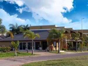 Brisas del Lago Apart y Hotel