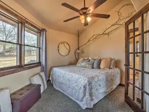 Sunset Bluff Treehouse on Bull Shoals Lake!