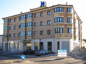 Hotel Puerta de Ocaña