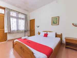 RedDoorz Plus at Wisma Kenanga Sukabumi