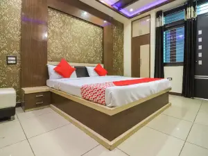 Hotel O Shiv Shankar