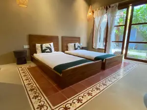 Cabana Surf and Stay