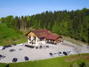 Hôtel l'Etang du Moulin by Céline