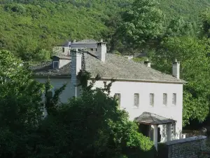 Gamila Rocks Mountain Hotel