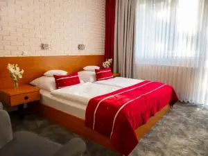 Motel 2000
