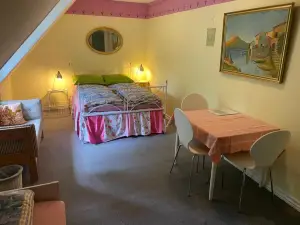 Myrehøj Bed & Breakfast