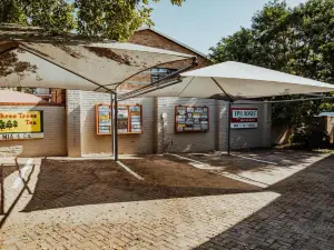 Ons Dorpshuis Guesthouse