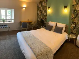 Logis Hôtel Restaurant la Châtellenie