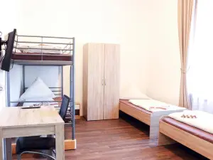 Fmm Hostel