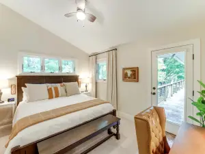 Riverwood South Haven Retreat on 10 Acres