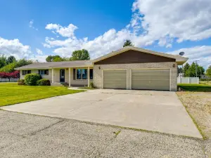 Idaho Vacation Rental Day Trip to Yellowstone!