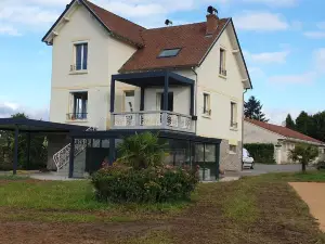 Logis Hôtel Cruzel