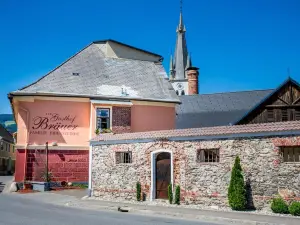 Gasthof Bräuer - Familie Eibensteiner