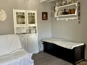 Lubenice-Rodinis Room and Apartment