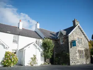 Bridgend Hotel