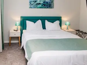 Aneton Garni Hotel
