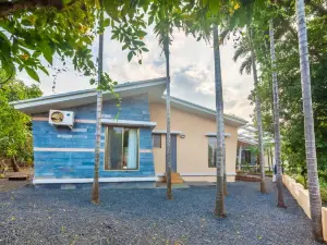 StayVista's Green Grove - A Modern Mountain-View Retreat with Lush Lawn