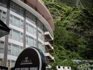 Hotel Natural Spring
