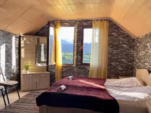 Nadiani Hostel