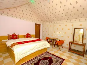 Desert Popular Resort & Camp