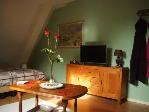 B&B Noflik Haule