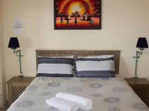 Sea Fever Lodge